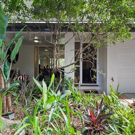 ทรีท็อป เลคไซด์ อพาร์ตเมนต์ Apartment ไบรอนเบย์ ภายนอก รูปภาพ