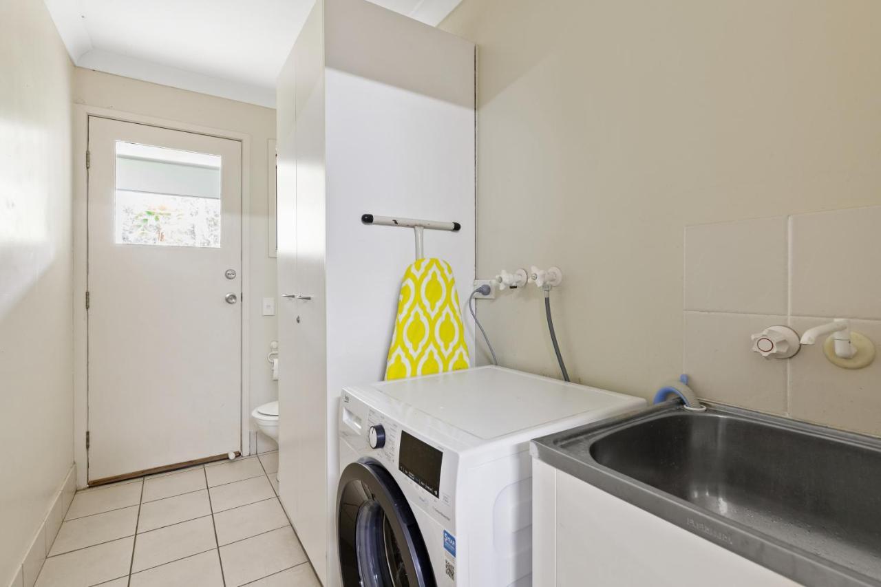 ทรีท็อป เลคไซด์ อพาร์ตเมนต์ Apartment ไบรอนเบย์ ภายนอก รูปภาพ