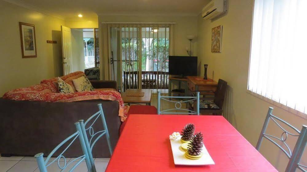 ทรีท็อป เลคไซด์ อพาร์ตเมนต์ Apartment ไบรอนเบย์ ภายนอก รูปภาพ